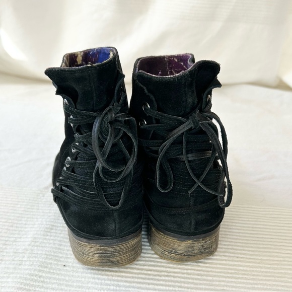 Betsey Johnson Black Suede Becan Boots - Picture 5 of 13